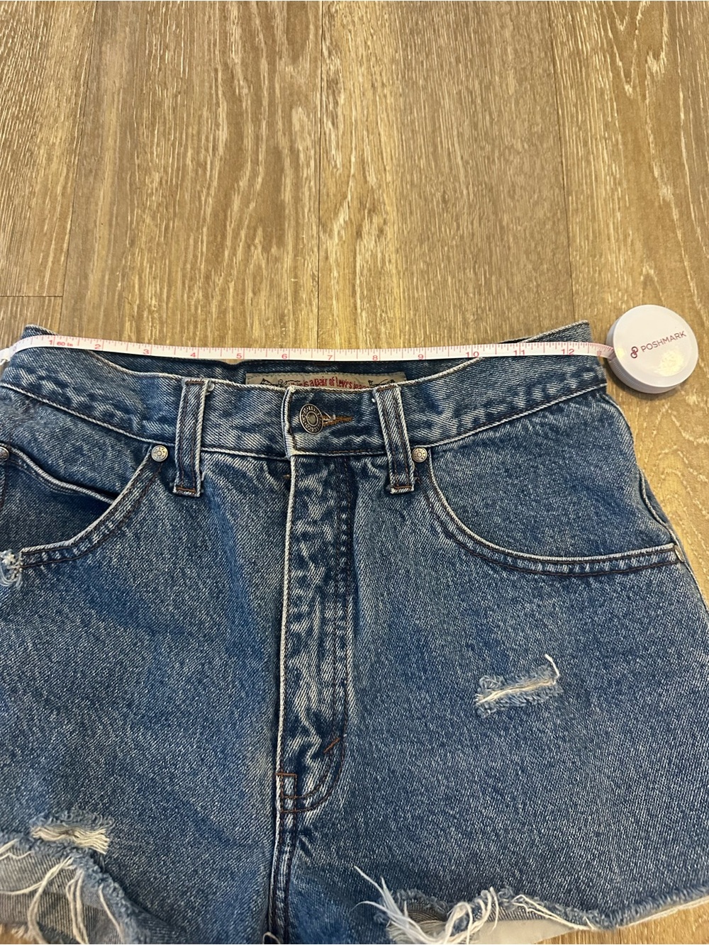 Vintage Levi’s Denim Shorts - Picture 4 of 5